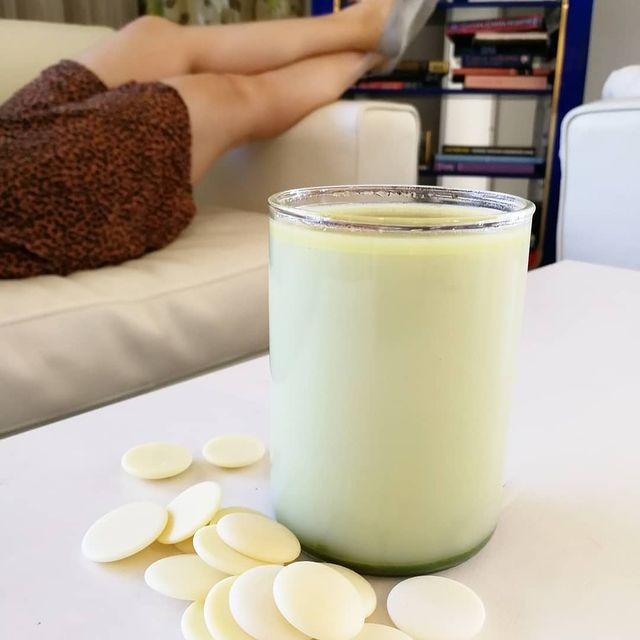 Matcha valkosuklaa drinkki